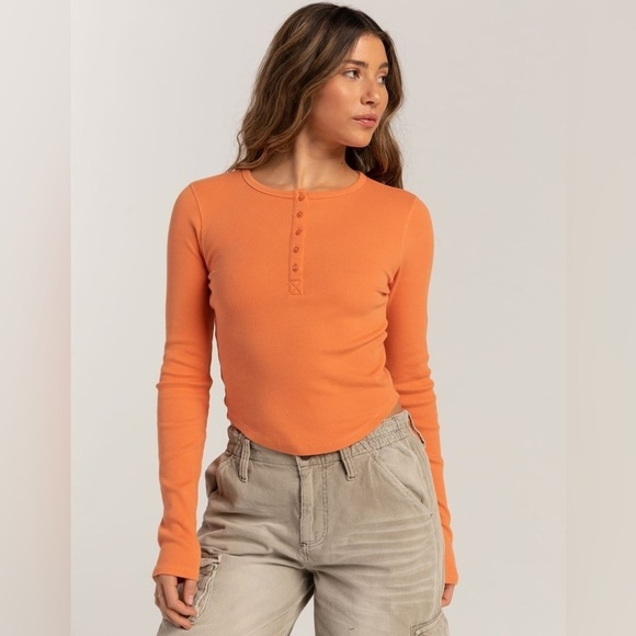 NWT - BDG Urban Outfitters Womens Button Up Henley Rust - XS - Picture 2 of 8